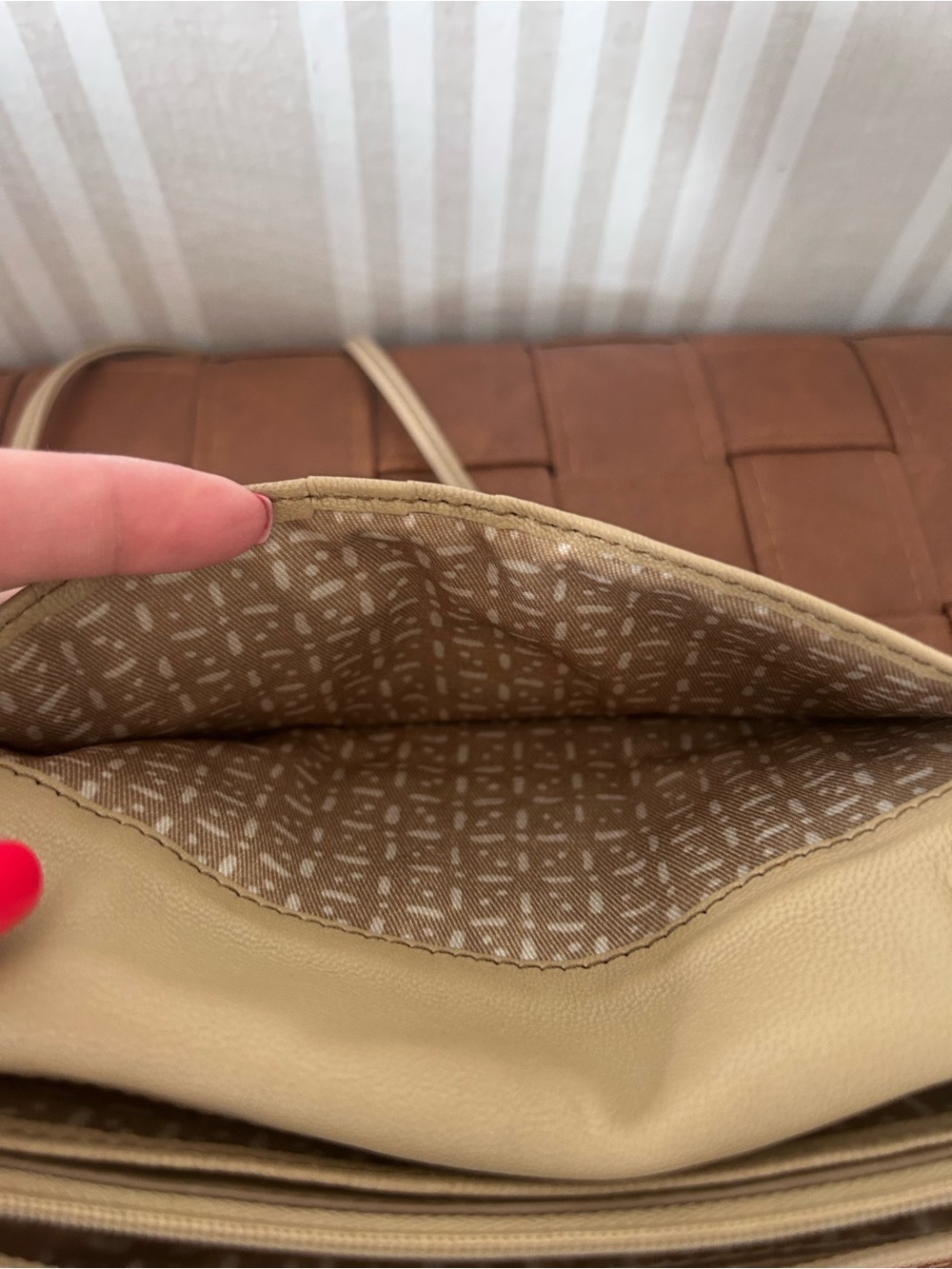 Lucky Brand Vintage Taupe 100% Leather Convertible Wallet Crossbody Purse Bag - Picture 12 of 15